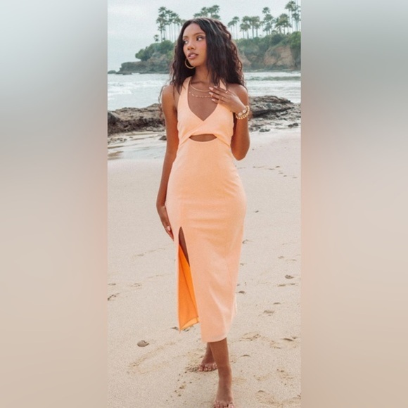 Show Me Your MuMu Dresses & Skirts - NWT Show Me Your Mumu Luca Midi Dress w/ Slit And Open Back ~ Cantaloupe/Orange